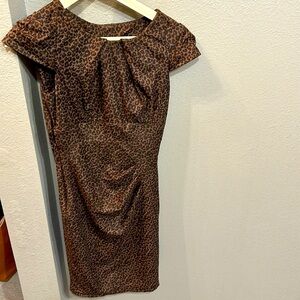 Bebe office leopard dress. Size xxs great condition